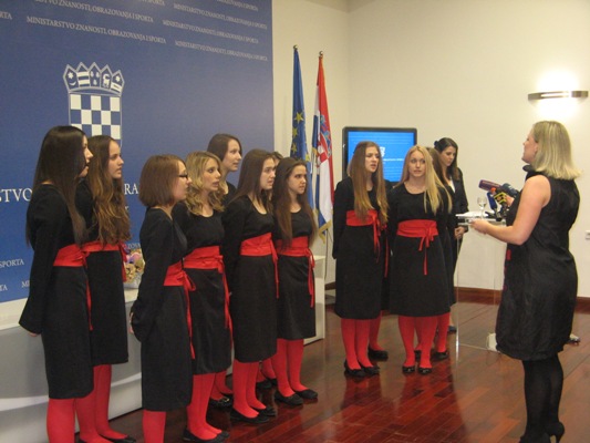 Zbor IX. gimnazije na dodjeli nagrade Luka Ritz